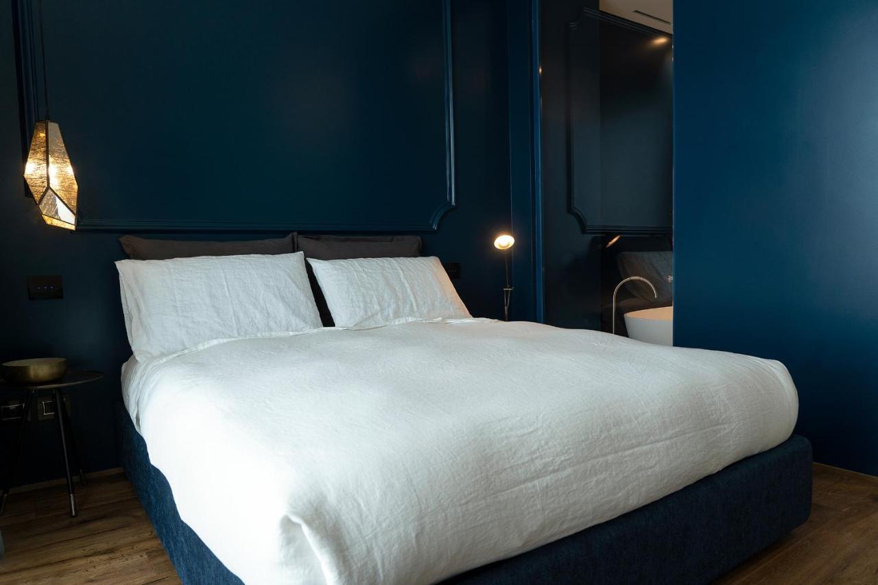 Piccola Maesta' Boutique Rooms Чивитанова-Марке Экстерьер фото