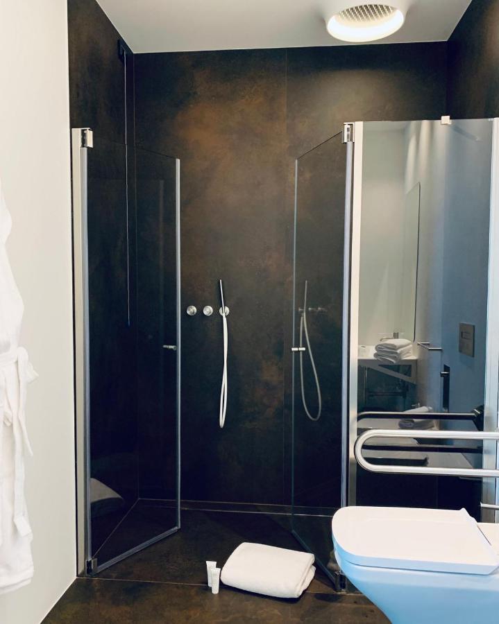 Piccola Maesta' Boutique Rooms Чивитанова-Марке Экстерьер фото